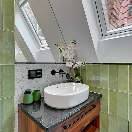 Apartment Old Town Swietojanska, Cozy & Chic By Downtown